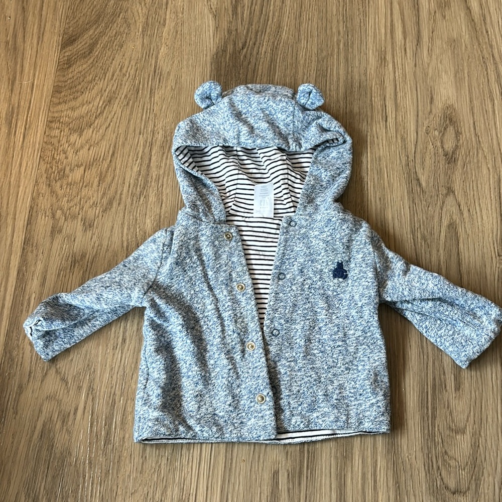 ⭐️4/$30⭐️ Baby Sweater, Reversible. Baby Gap 0-3M